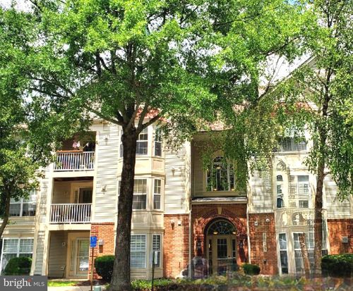 apt-201-18707 Sparkling Water Dr, GERMANTOWN, MD, 20874-2151 | Card Image