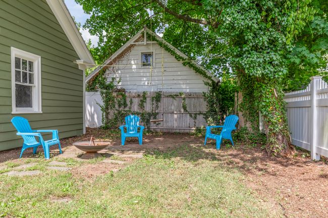 27 Thornton St, House other with 4 bedrooms, 2 bathrooms and null parking in Hamden CT | Image 26