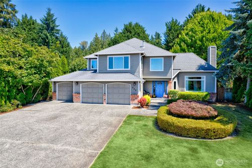 520 208th Avenue Ne, Sammamish, WA, 98074 | Card Image