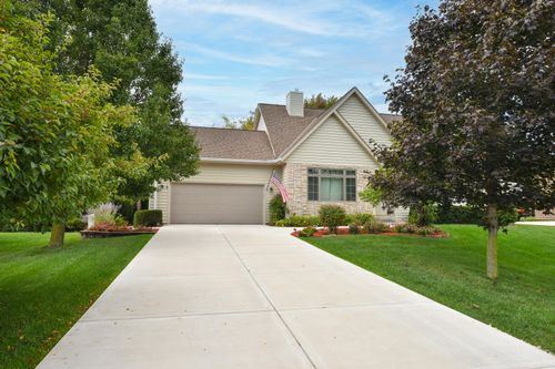 3881 Riegle Ct, Slinger, WI, 53086-9130 | Card Image
