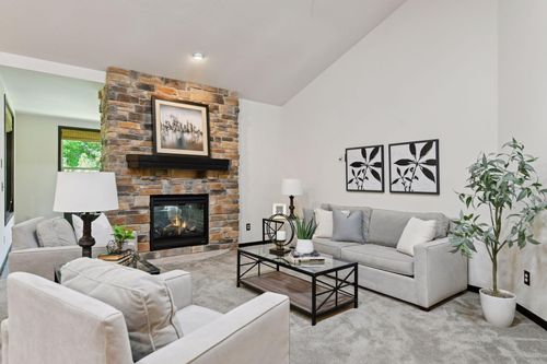 8627 Lake Riley Dr, Chanhassen, MN, 55317-4501 | Card Image