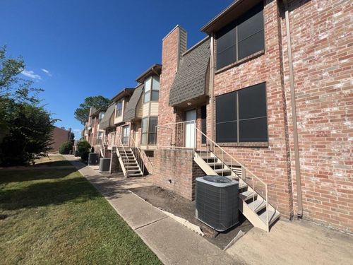 unit-h11-1919 Place Rebecca Ln, Houston, TX, 77090-8506 | Card Image