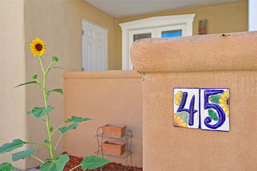 45-663 Bishops Lodge Road, Santa Fe, NM, 87501 | Card Image