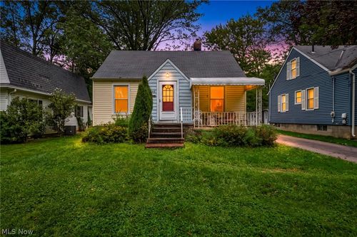111 Forest Hill Dr, Avon Lake, OH, 44012-1715 | Card Image