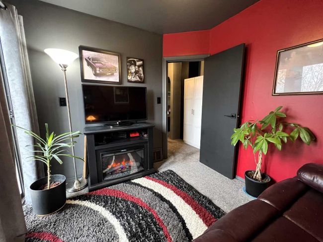 1946 15 Avenue Se, Home with 3 bedrooms, 2 bathrooms and 2 parking in Medicine Hat AB | Image 18