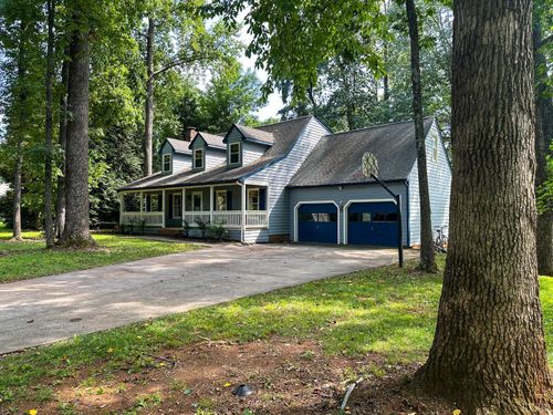 110 Shady Oak Ln, Forest, VA, 24551-1100 | Card Image