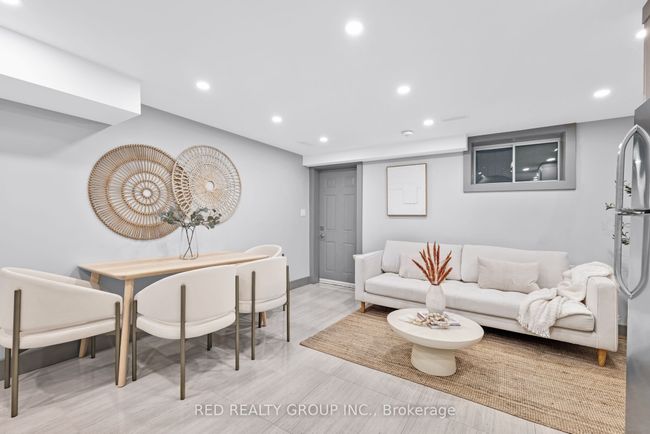 77 Millicent St, Home with 7 bedrooms, 3 bathrooms and null parking in Toronto ON | Image 23