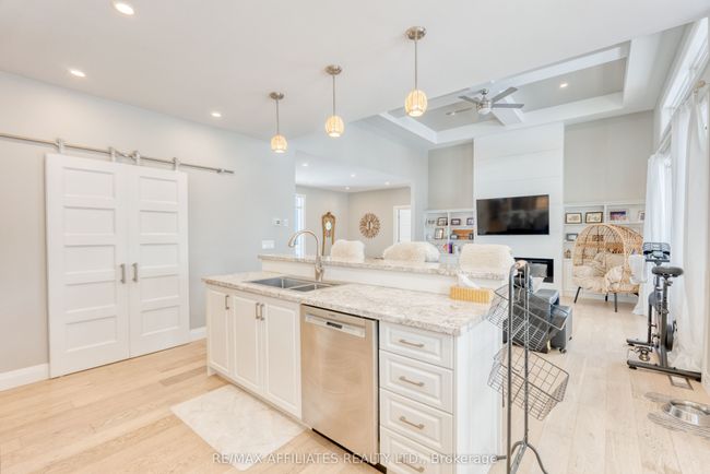 23 Tudor Cir, House other with 3 bedrooms, 3 bathrooms and 6 parking in Lombardy ON | Image 14