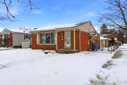7002 Norborne Ave, Dearborn Heights, MI, 48127-2014 | Card Image