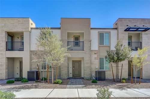 909 Kyanite Ln, Henderson, NV, 89011-1562 | Card Image