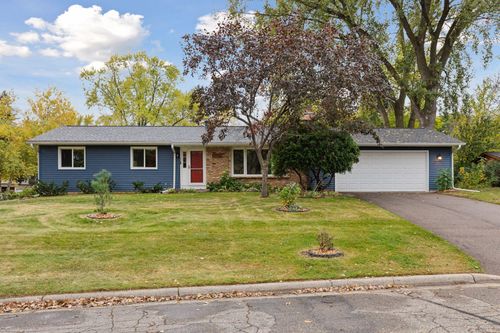 12824 Eagle Ridge Dr, Burnsville, MN, 55337-3589 | Card Image