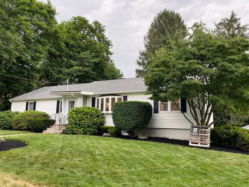 3 Winchester Ave, Auburn, MA, 01501-2911 | Card Image