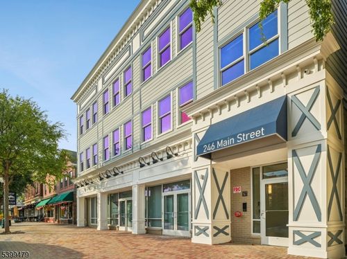 305-246 Main St, Chatham, NJ, 07928-2412 | Card Image