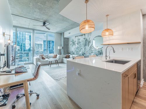 apt-1018-360 Nueces St, Austin, TX, 78701-4197 | Card Image