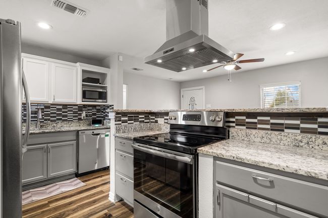 7113 Maple Park Dr, House other with 3 bedrooms, 2 bathrooms and null parking in Richland Hills TX | Image 15