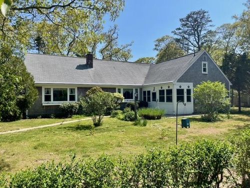 3 Lighthouse Ln, Eastham, MA, 02642-2700 | Card Image