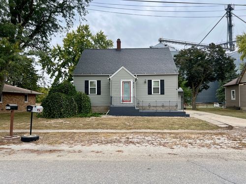 417 W Garfield Ave, Cissna Park, IL, 60924-9714 | Card Image