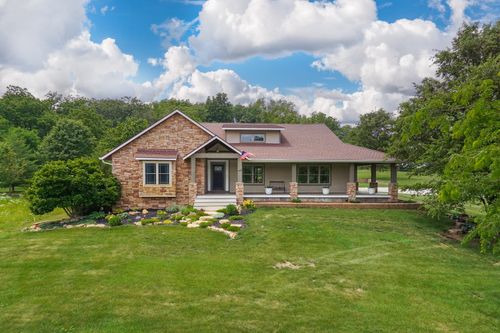 2268 E 2250 North Rd, Carlock, IL, 61725-9038 | Card Image