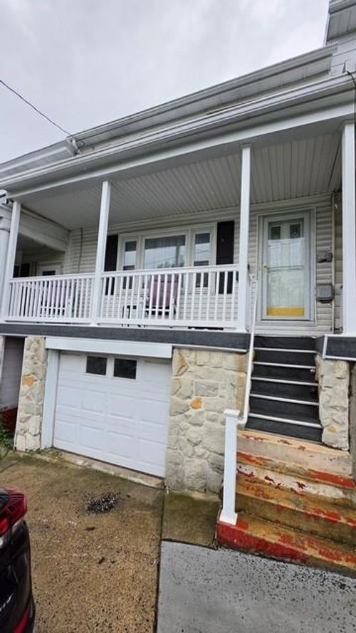 243 Pierce Street, Pottsville, PA, 17901 | Card Image