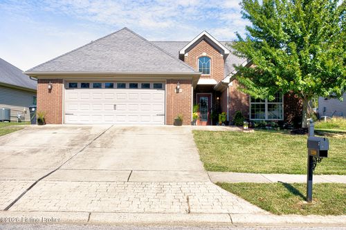 1599 Overlook Cir, Shelbyville, KY, 40065-8453 | Card Image