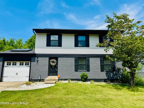 8809 Old Ironsides Dr, Louisville, KY, 40228-2533 | Card Image