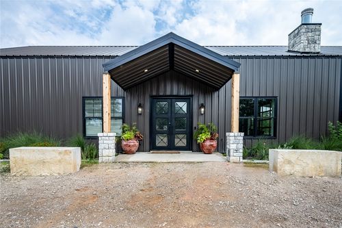 6876 Koppe Bridge Rd, College Station, TX, 77845-7013 | Card Image