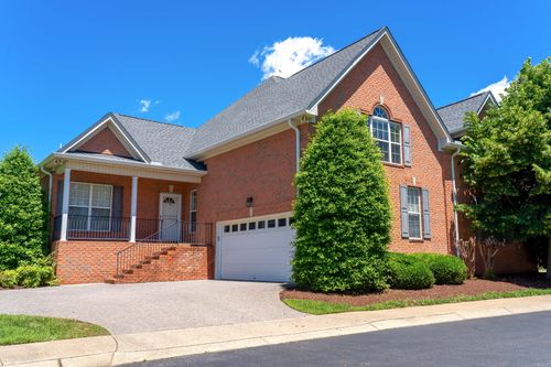 122 Belmont Cir, Hendersonville, TN, 37075-7118 | Card Image