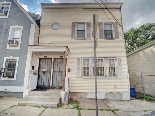 75 S 6th St, Newark, NJ, 07107-2009 | Card Image