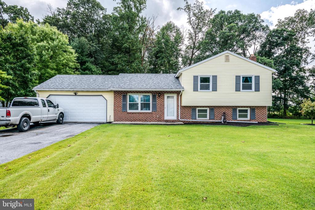 Wood View Dr, Lititz, PA 17543