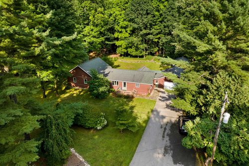 5219 S East Torch Lake Dr, Bellaire, MI, 49615-9352 | Card Image