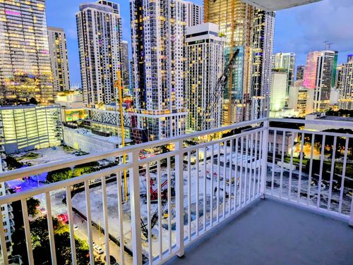 w-2202-850 N Miami Ave, Miami, FL, 33136-3544 | Card Image
