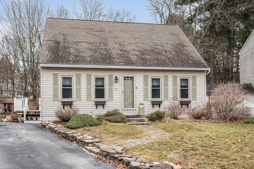 11 Linden St, Hudson, NH, 03051-4781 | Card Image