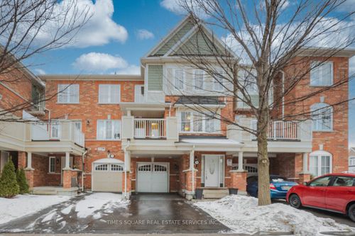 10 Stocks Lane, Aurora, ON, L4G0Y2 | Card Image