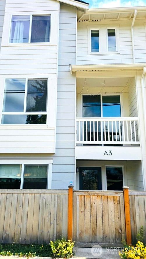 a3-5118 164th St Sw, Edmonds, WA, 98026-4833 | Card Image
