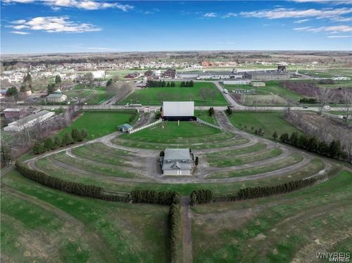 9950 Rochester Rd, Middleport, NY, 14105-9792 | Card Image