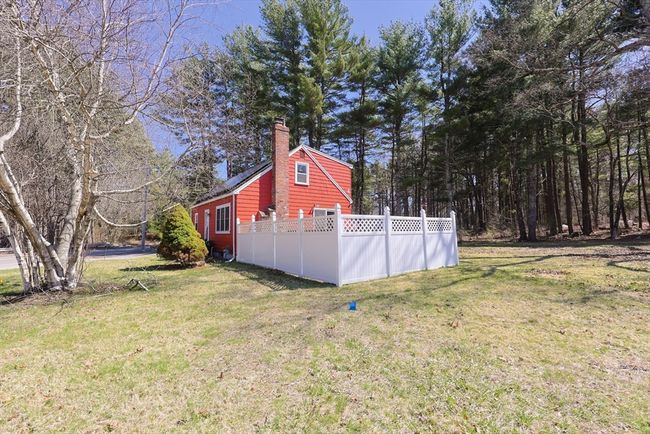 2 Rose Ave, House other with 3 bedrooms, 2 bathrooms and 4 parking in Bellingham MA | Image 28