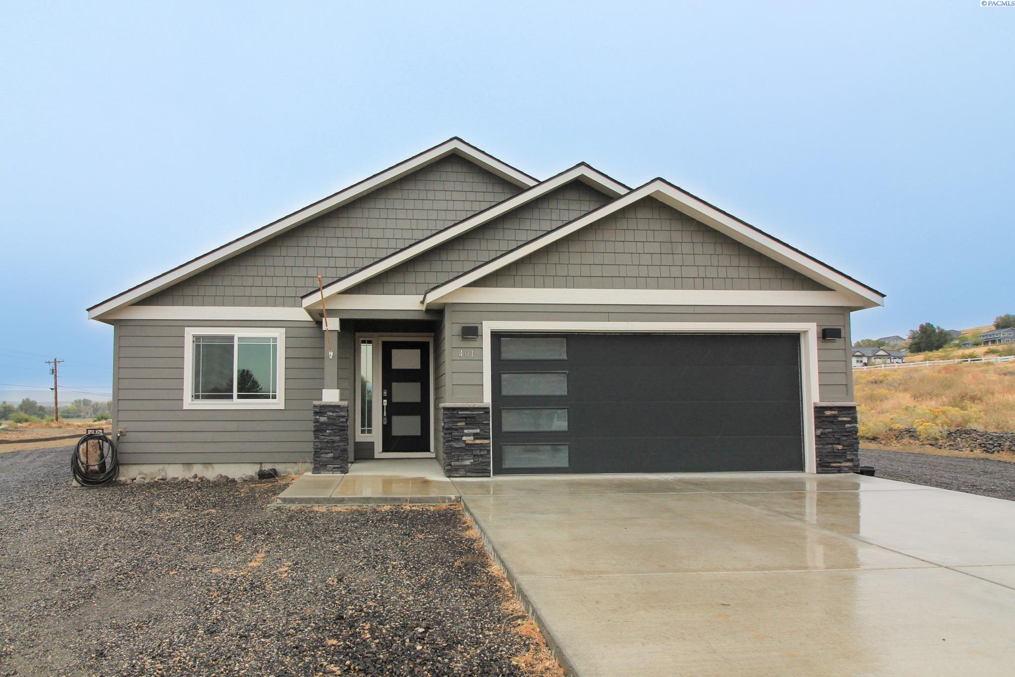 Trinity Pr, Benton City, WA 99320
