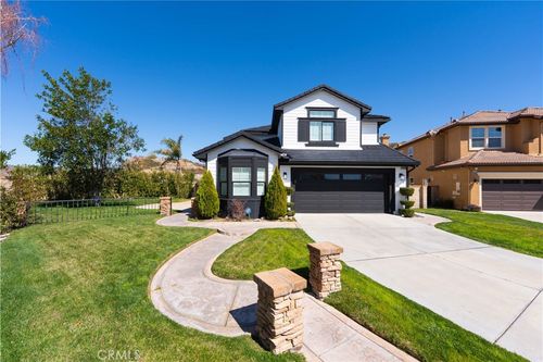 29799 Mammoth Ln, Canyon Country, CA, 91387-6230 | Card Image