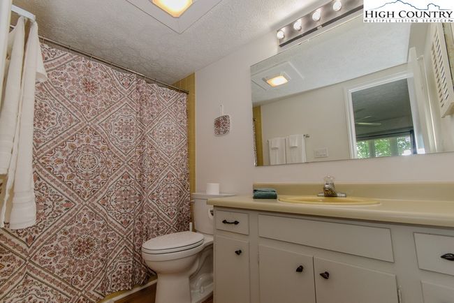 APT-25 - 220 Northridge Rd, Condo with 3 bedrooms, 3 bathrooms and null parking in Beech Mountain NC | Image 23