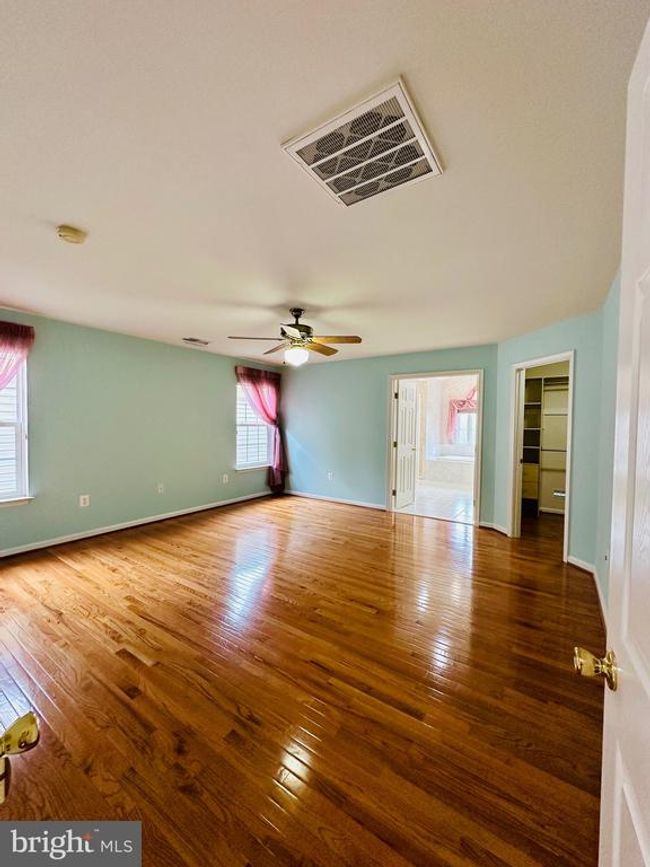 2975 Caribbean Ct, House other with 5 bedrooms, 4 bathrooms and null parking in Fairfax VA | Image 18