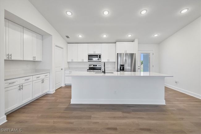 1258 Ne 40 Th St, House other with 4 bedrooms, 3 bathrooms and null parking in CAPE CORAL FL | Image 7
