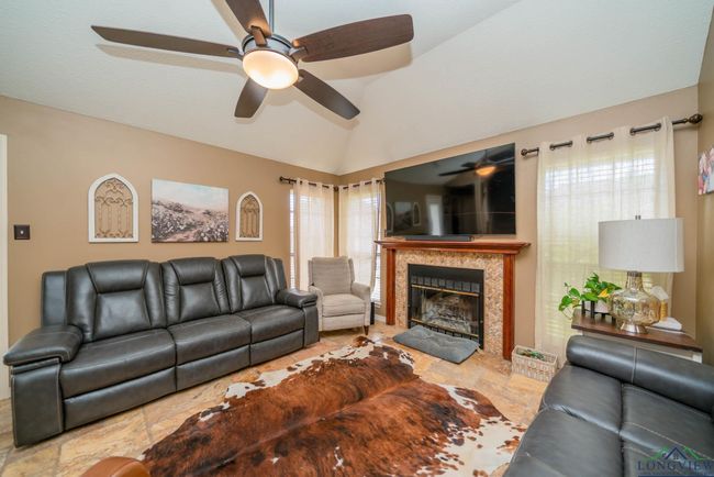 202 Mill Run Dr, House other with 4 bedrooms, 3 bathrooms and null parking in Longview TX | Image 6