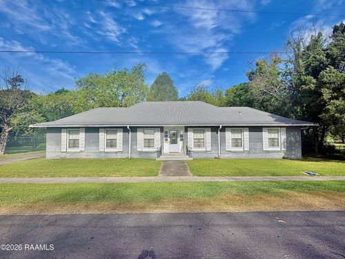 120 S Pinaud St, Saint Martinville, LA, 70582-4627 | Card Image