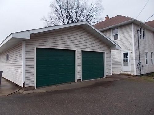 317 Central Ave, Florence, WI, 54121-9488 | Card Image
