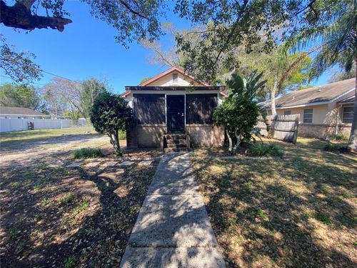 227 E Barnes Ave, EUSTIS, FL, 32726-5603 | Card Image