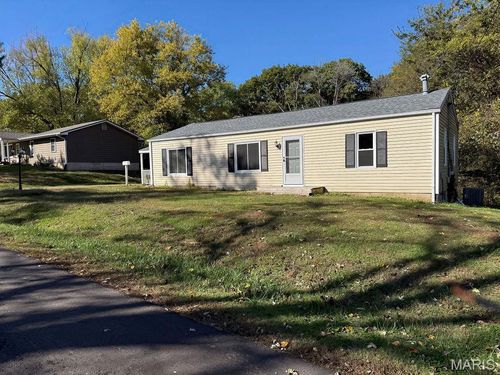 9213 Church Dr, Pevely, MO, 63070-2708 | Card Image