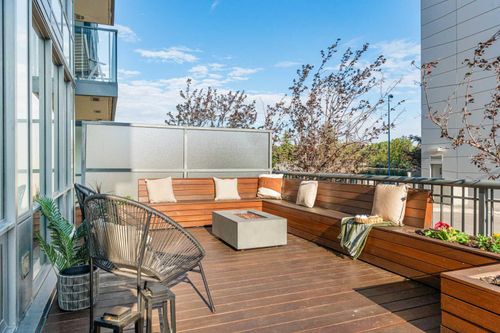 102-128 2 St Sw, Calgary, AB, T2P0S7 | Card Image