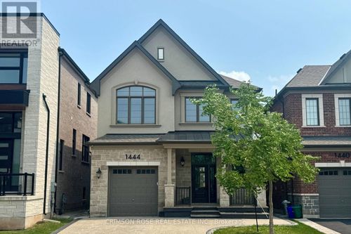 1444 Varelas Passage, Oakville (JM Joshua Meadows), ON, L6H3S3 | Card Image