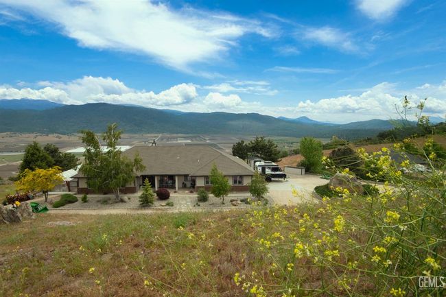 26700 Skyline Dr, House other with 3 bedrooms, 3 bathrooms and null parking in Tehachapi CA | Image 47