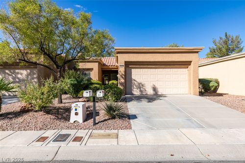 2821 Dry Plains Dr, Las Vegas, NV, 89134-8989 | Card Image